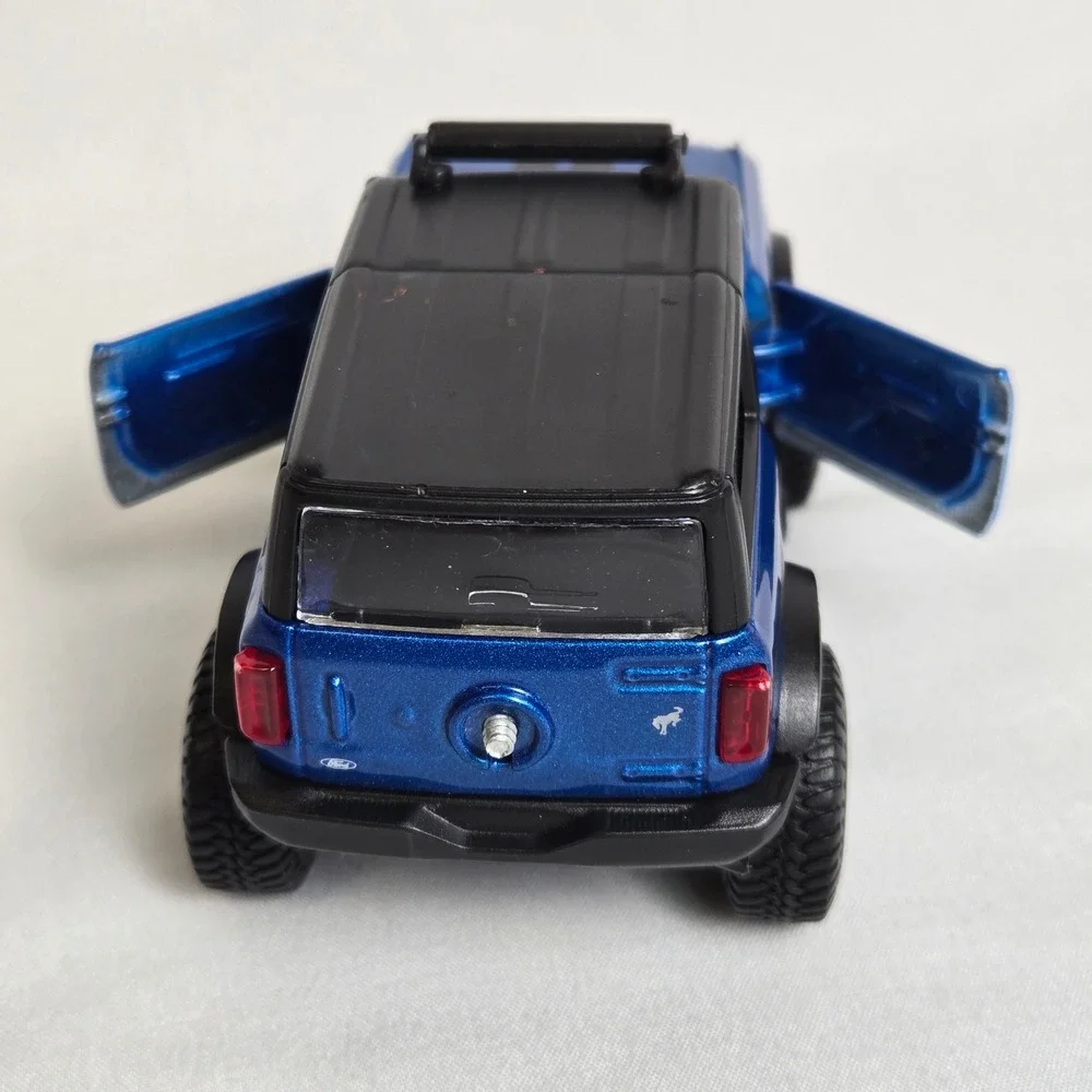 Maisto Off Road Truck Adventure‎ Force Ford Bronco Diecast Model 1/40 Scale Flaw